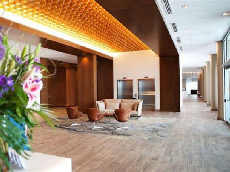 Grey Eagle Resort Calgary Exterior photo